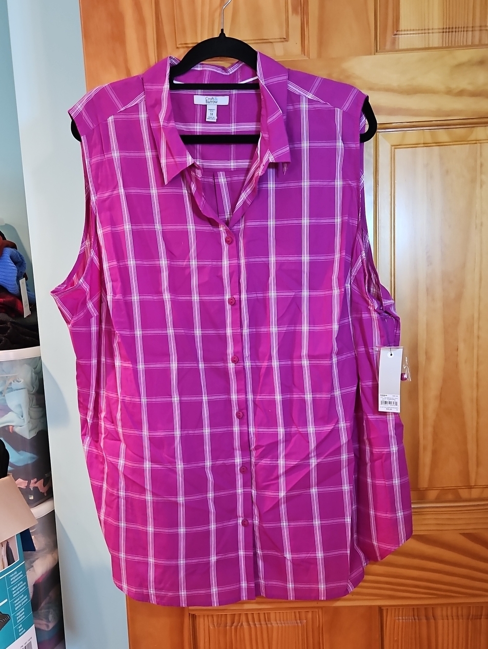NWT Croft & Barrow Hot Pink Plaid Sleeveless Button-Down Shirt